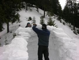 Revelion la Cabana Negoiu, Fagaras 29 dec 2005 - 02 ian 2006{[]}Revelion la Cabana Negoiu, Fagaras 29 dec 2005 - 02 ian 2006