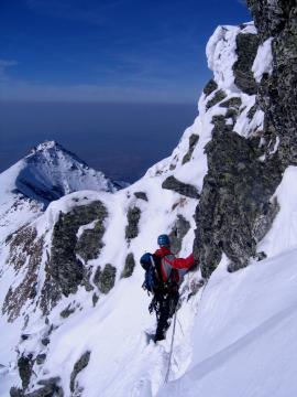 Peretele NV al vf. Vanatoarea lui Buteanu iarna{[]}Peretele NV al vf. Vanatoarea lui Buteanu iarna