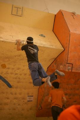 Concurs de bouldering la Natural High, Brasov{[]}Concurs de bouldering la Natural High, Brasov