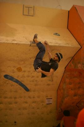 Concurs de bouldering la Natural High, Brasov{[]}Concurs de bouldering la Natural High, Brasov