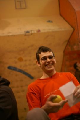 Concurs de bouldering la Natural High, Brasov{[]}Concurs de bouldering la Natural High, Brasov