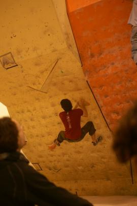 Concurs de bouldering la Natural High, Brasov{[]}Concurs de bouldering la Natural High, Brasov