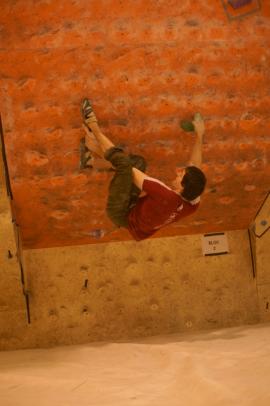 Concurs de bouldering la Natural High, Brasov{[]}Concurs de bouldering la Natural High, Brasov