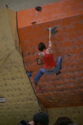 Concurs de bouldering la Natural High, Brasov{[]}Concurs de bouldering la Natural High, Brasov