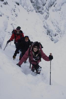 Stagiu de initiere in ture alpine de iarna{[]}Stagiu de initiere in ture alpine de iarna